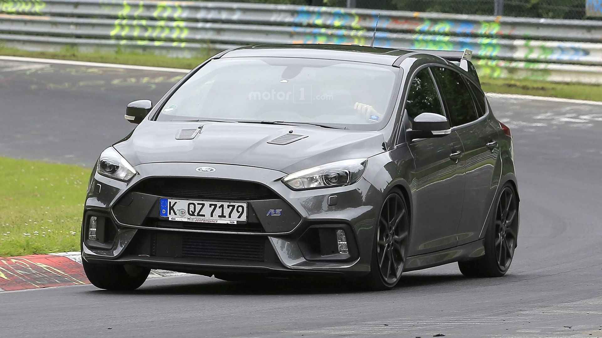 تجسسية لفورد فوكس 2017 RS500 ford-focus-rs500-spy-photo.jpg