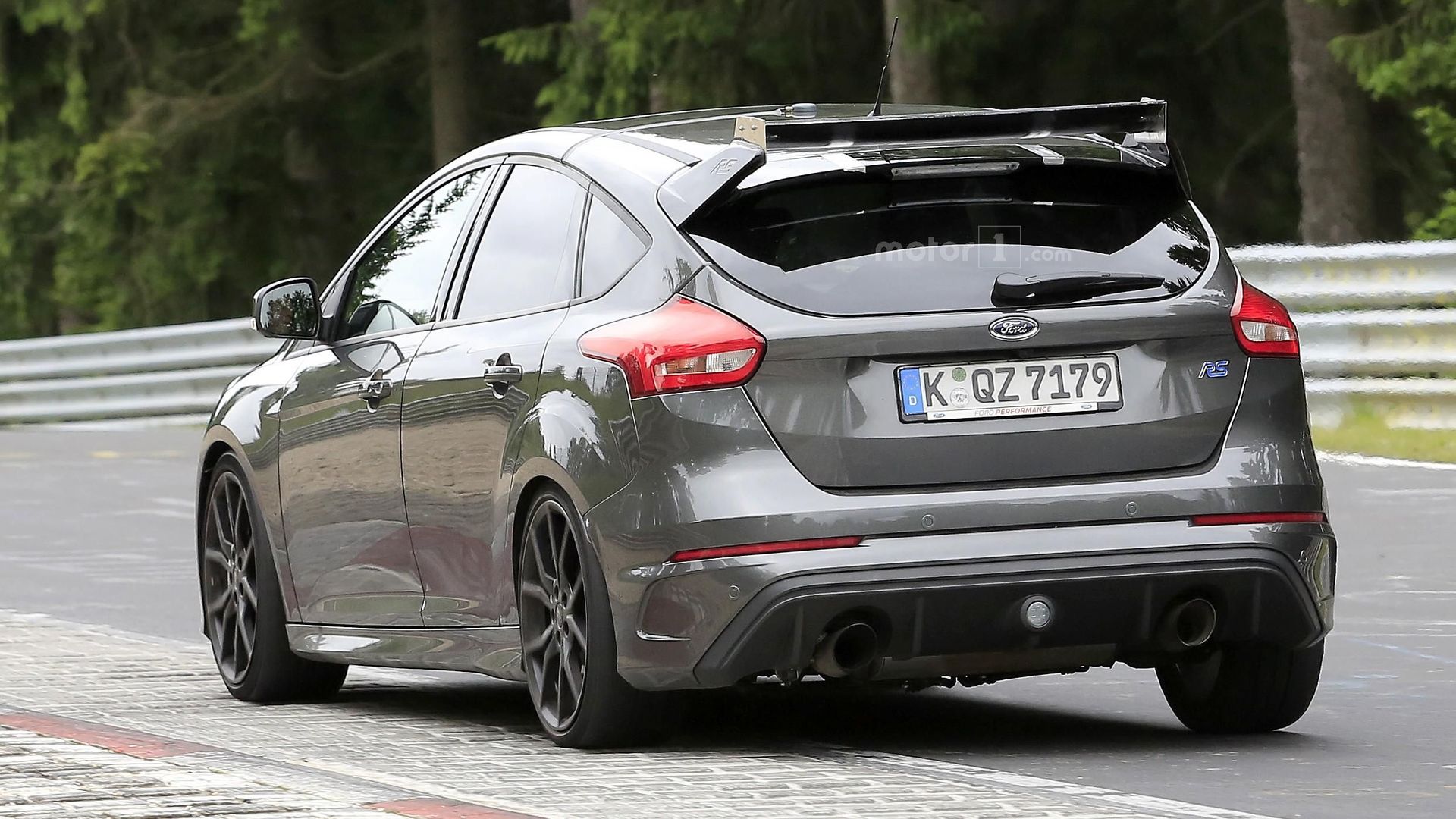 تجسسية لفورد فوكس 2017 RS500 ford-focus-rs500-spy-photo.jpg