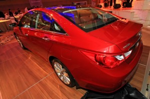 2011-Hyundai-Sonata-in-the-UAE-3