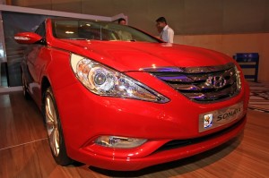 2011-Hyundai-Sonata-in-the-UAE
