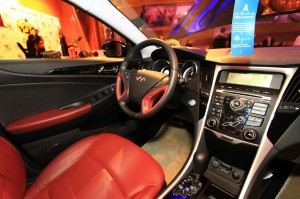 2011-Hyundai-Sonata-in-the-UAE-5