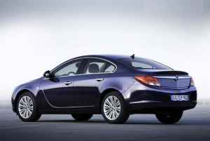 Opel-Insignia-2015-1