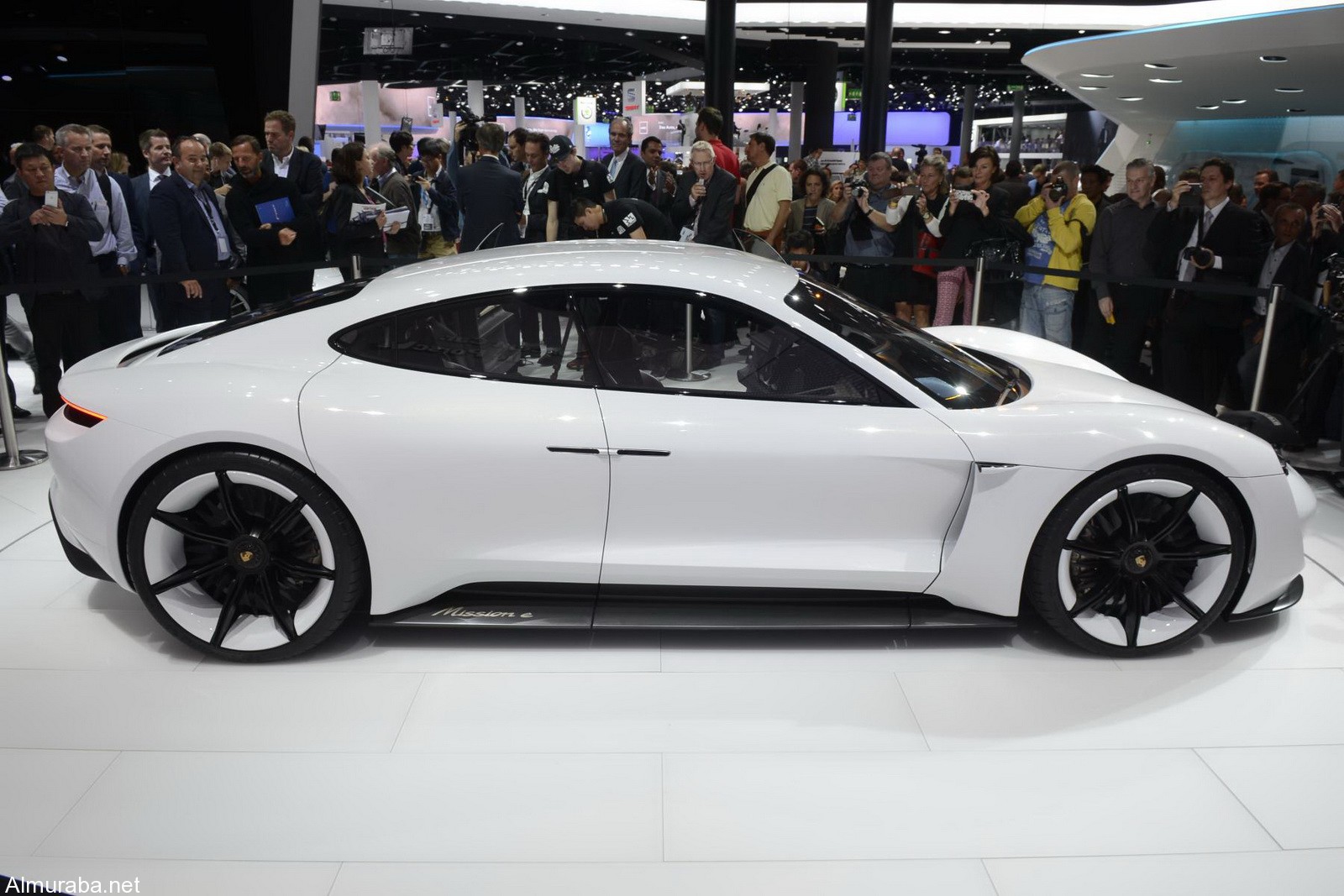 2017 Porsche Mission